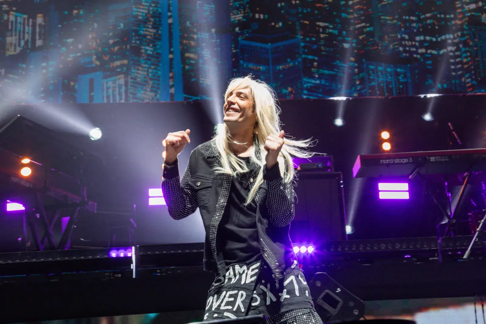 JULIAN CARTUN / CARO PARDIACO - 1