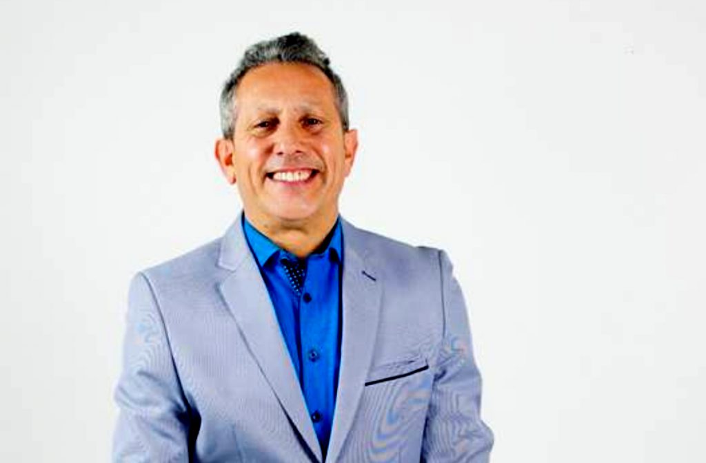 Contratar a ALEJANDRO GARDINETTI - Show de humoristas para eventos