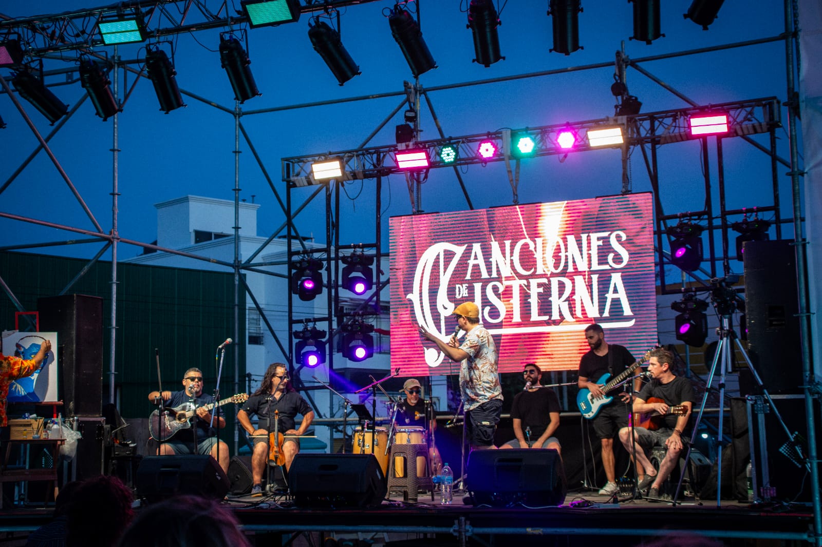 Contratar a CANCIONES DE CISTERNA - Show de BOLEROS para eventos